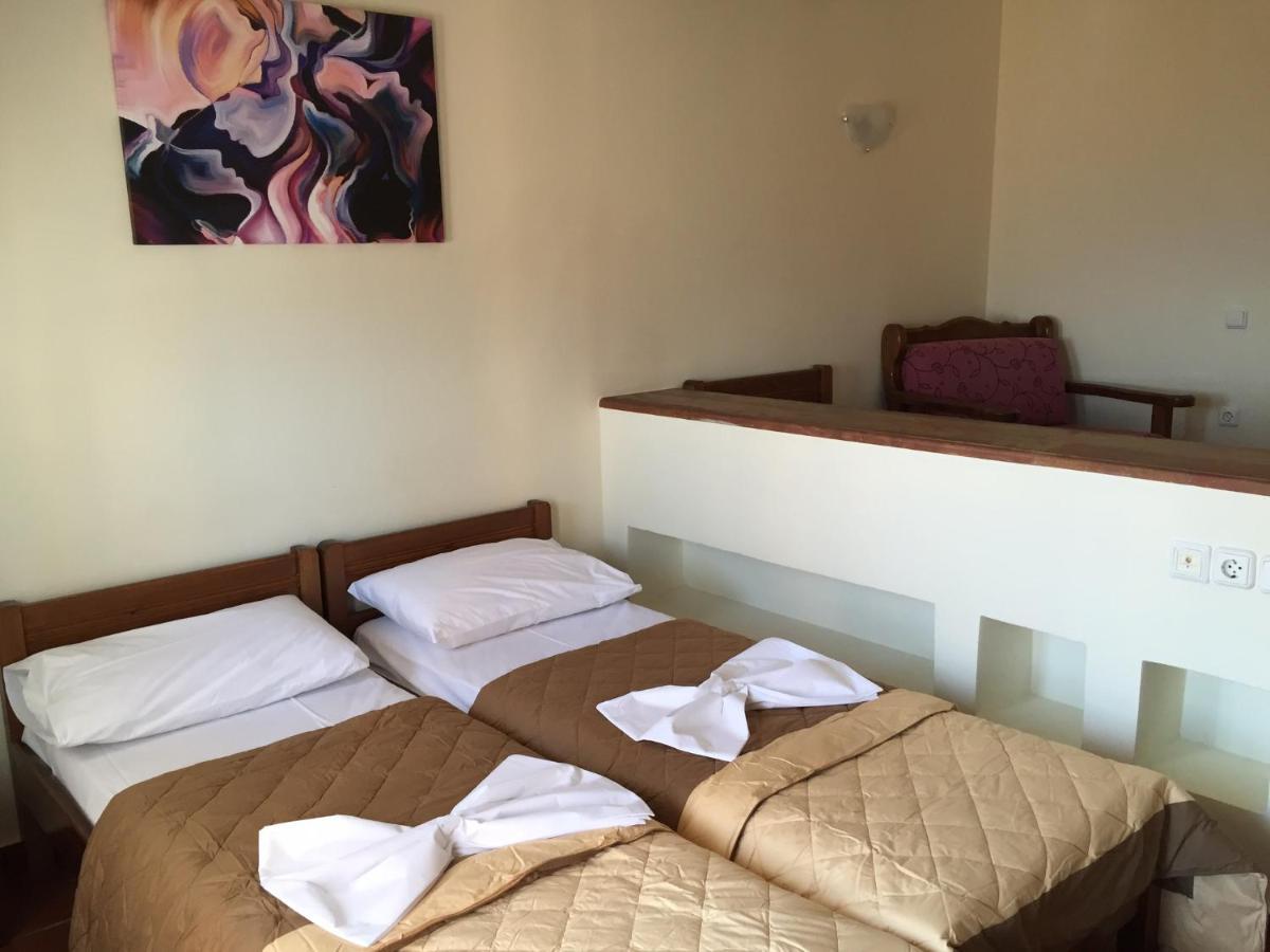 Toulipa Rooms Agía Ermióni Exterior foto