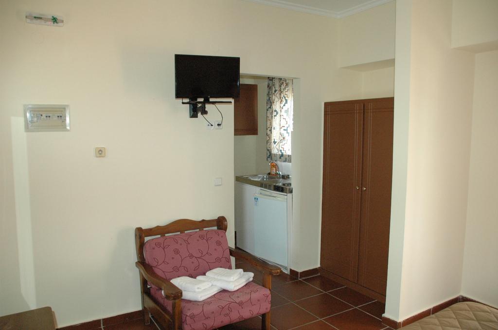 Toulipa Rooms Agía Ermióni Exterior foto